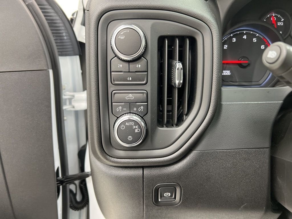 2025 GMC Sierra 2500HD Pro - Photo 15