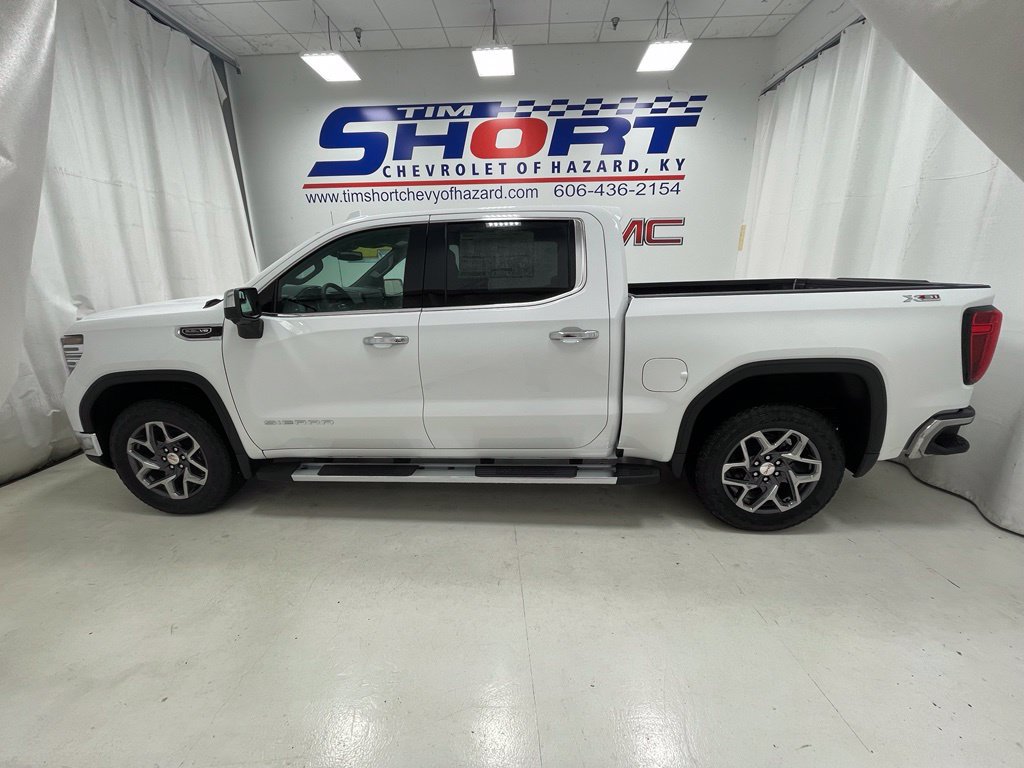 2026 GMC Sierra 1500 SLT - Photo 7