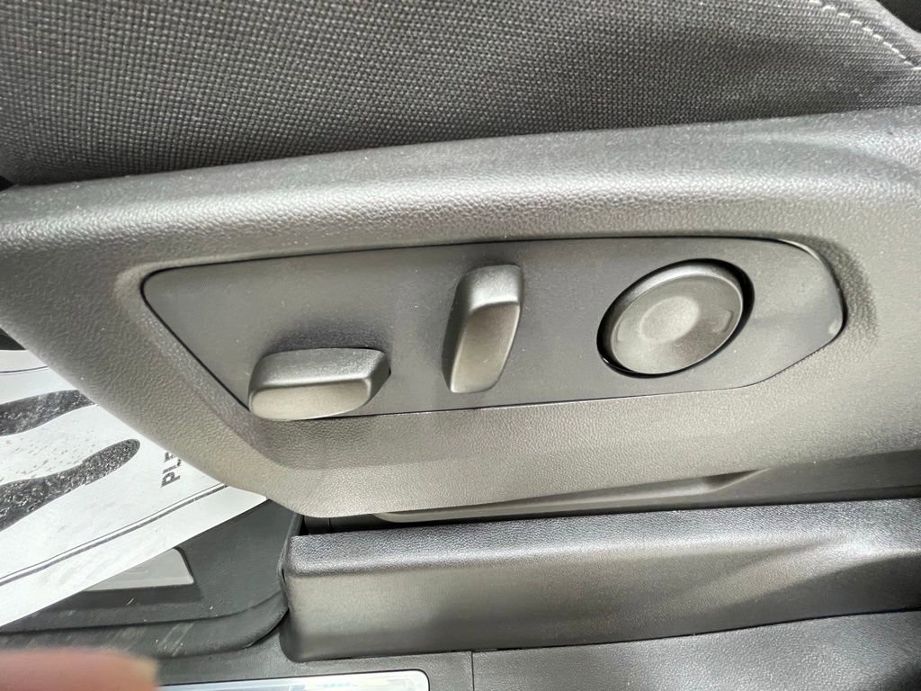 2026 GMC Sierra 1500 SLE - Photo 12