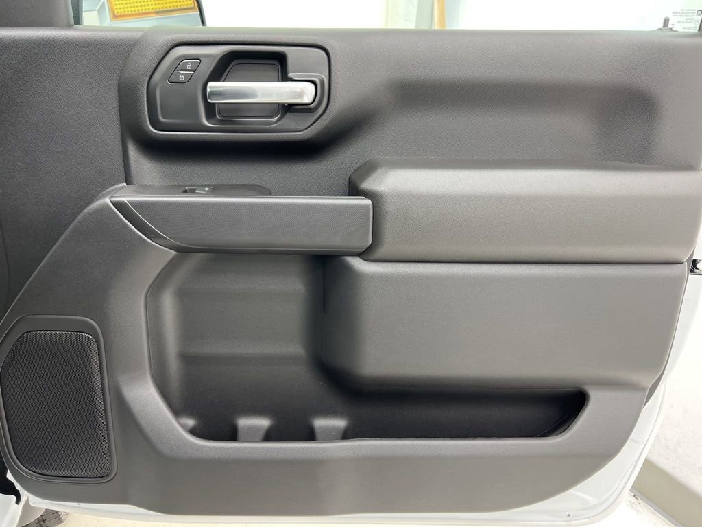 2025 GMC Sierra 2500HD Pro - Photo 8