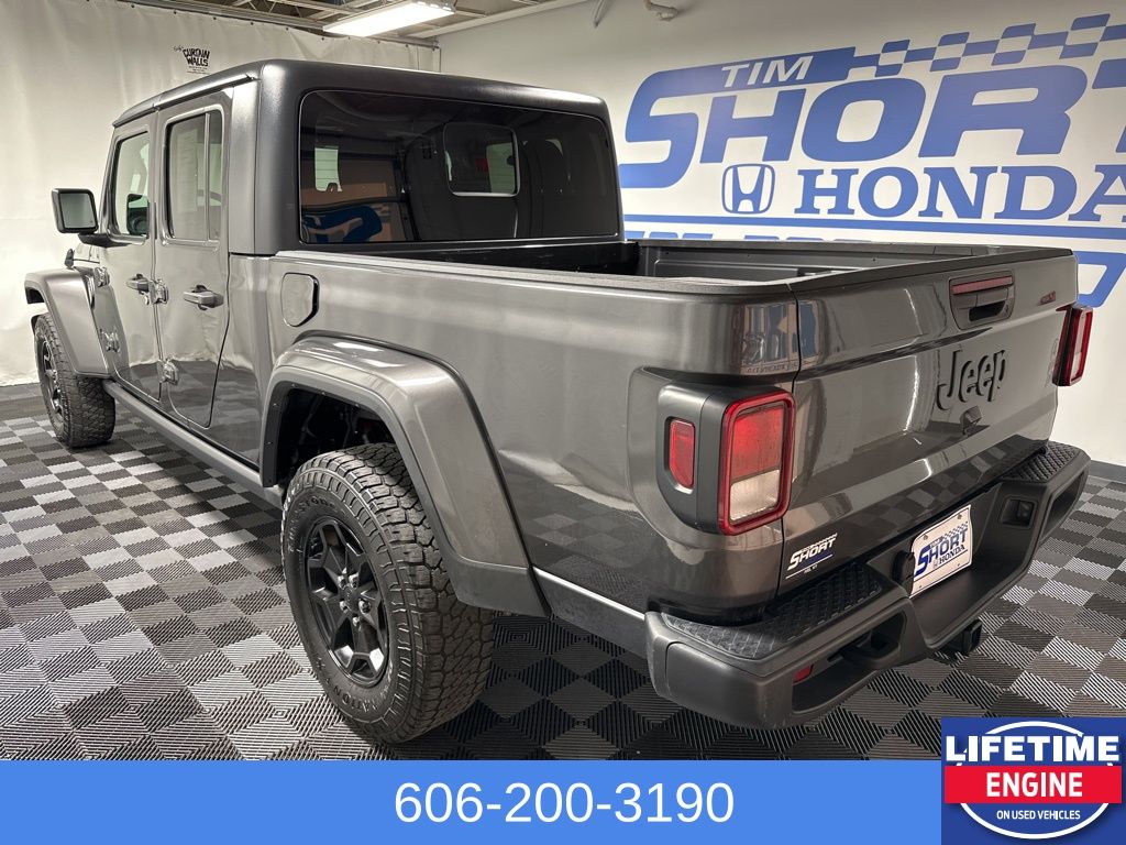 2023 Jeep Gladiator Sport photo 2