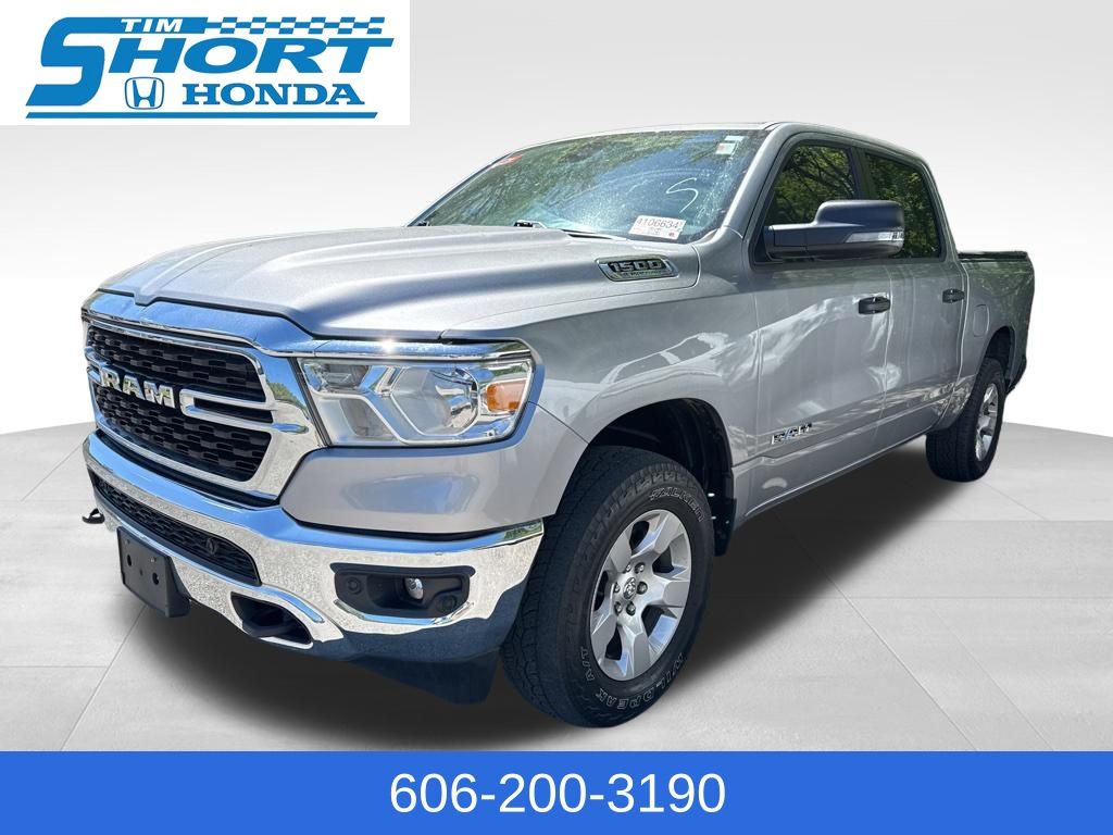 2023 RAM 1500 Big Horn/Lone Star 4x4 Crew Cab 5'7's photo
