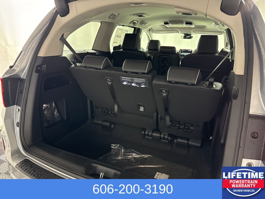 2026 Honda Odyssey Elite - Photo 11
