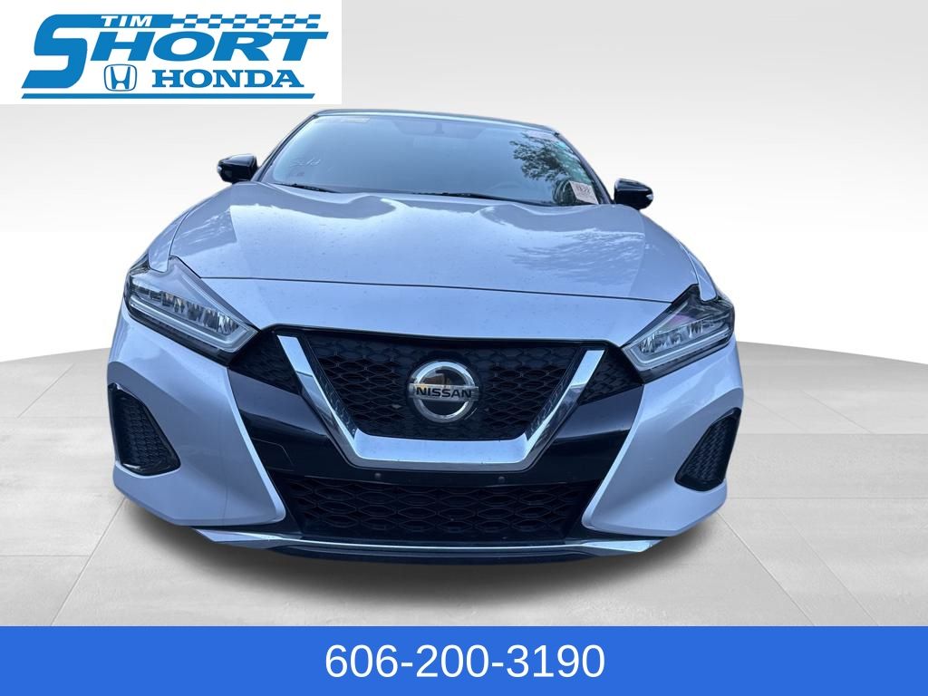 2019 Nissan Maxima SV photo 3