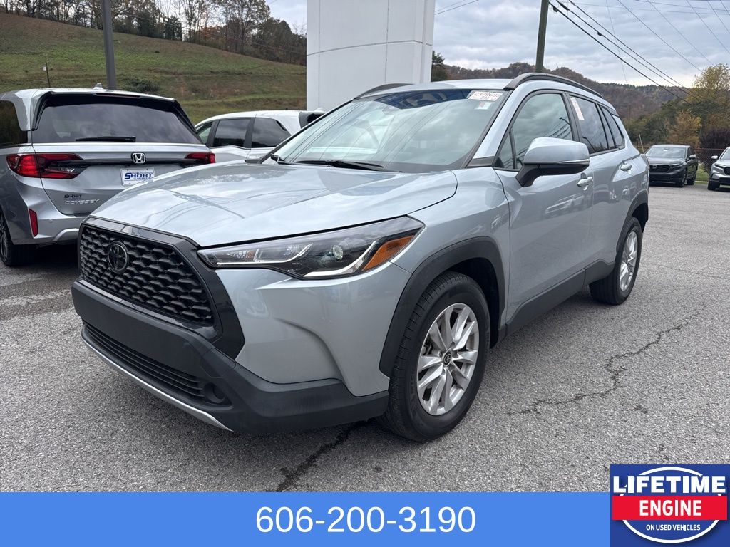 2022 Toyota Corolla Cross LE