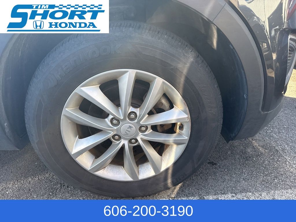 2018 Kia Sorento LX photo 3