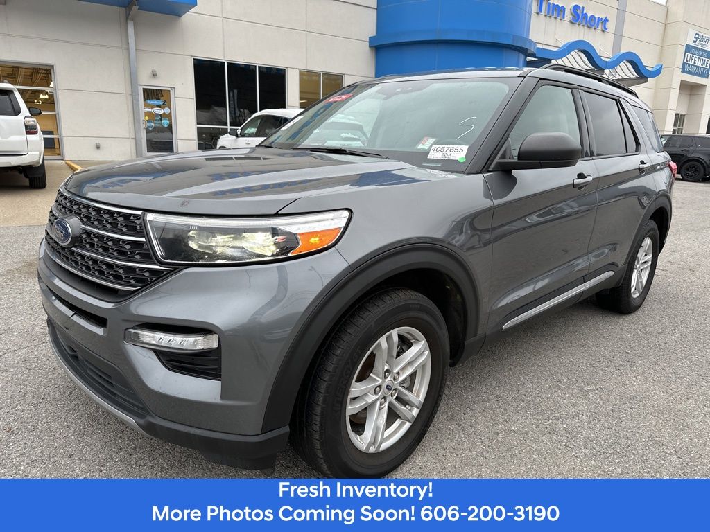2023 Ford Explorer XLT's photo