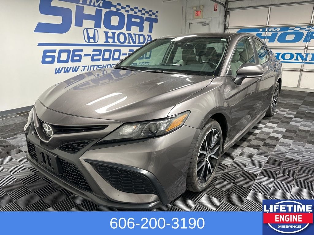 Used 2024 Toyota Camry SE Sedan