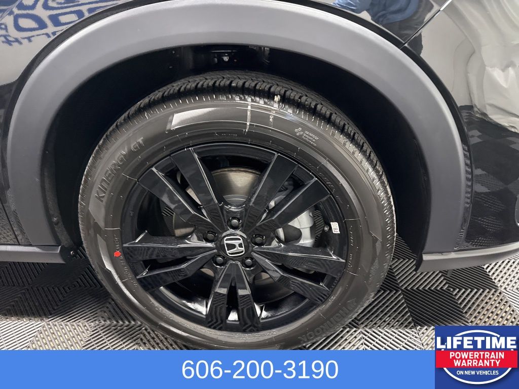 2026 Honda HR-V Sport photo 4