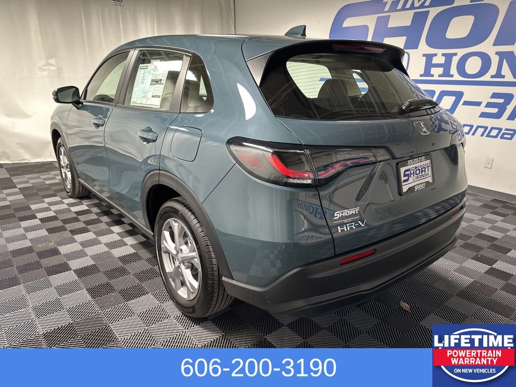 2025 Honda HR-V LX photo 2