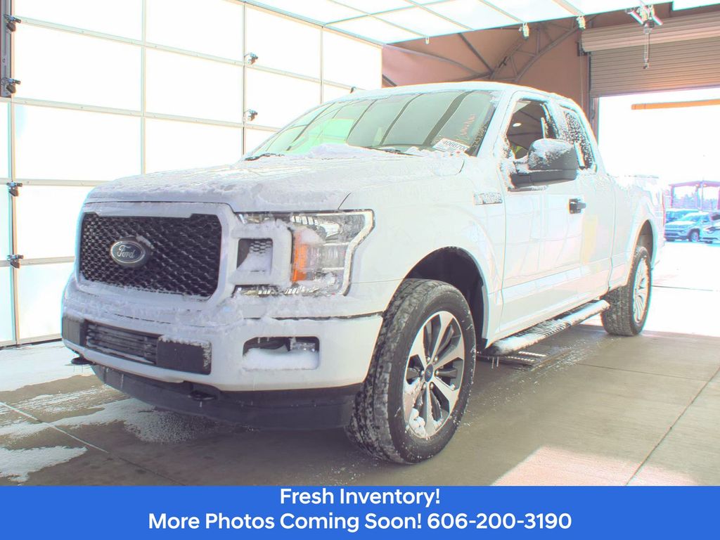 2020 Ford F-150 XL's photo