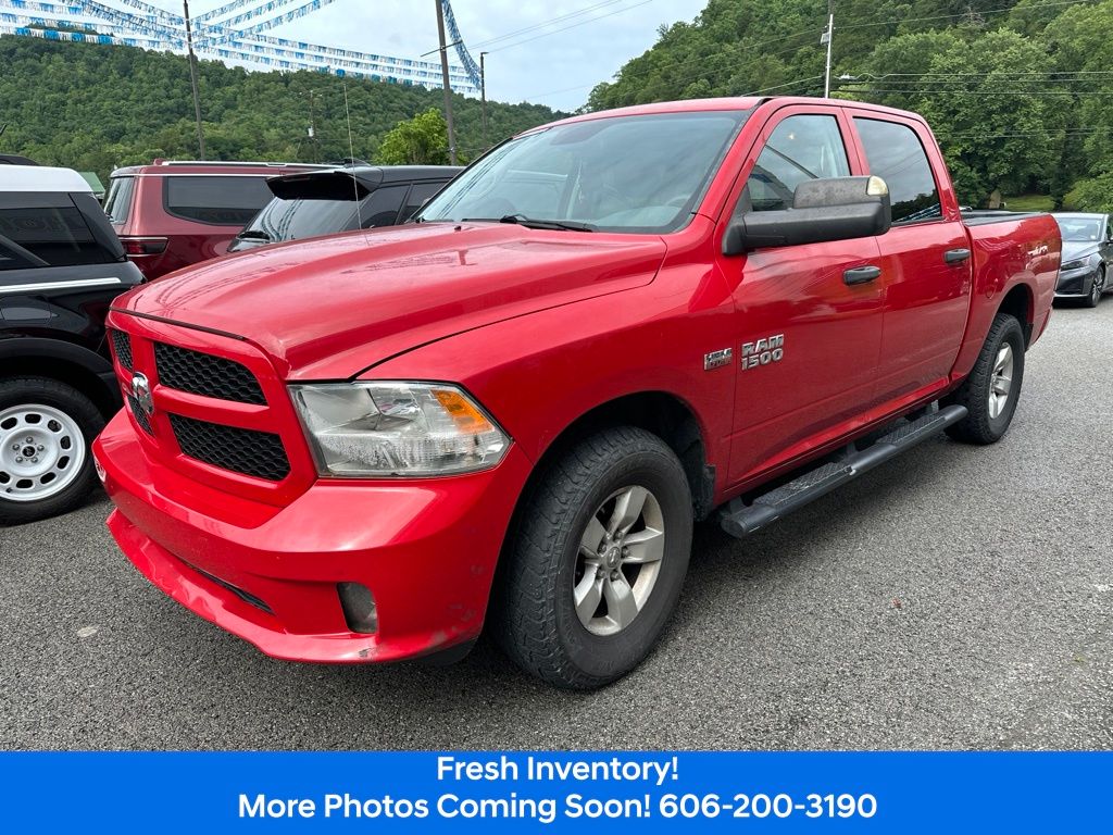 2015 RAM 1500 Express 4x4 Crew Cab's photo