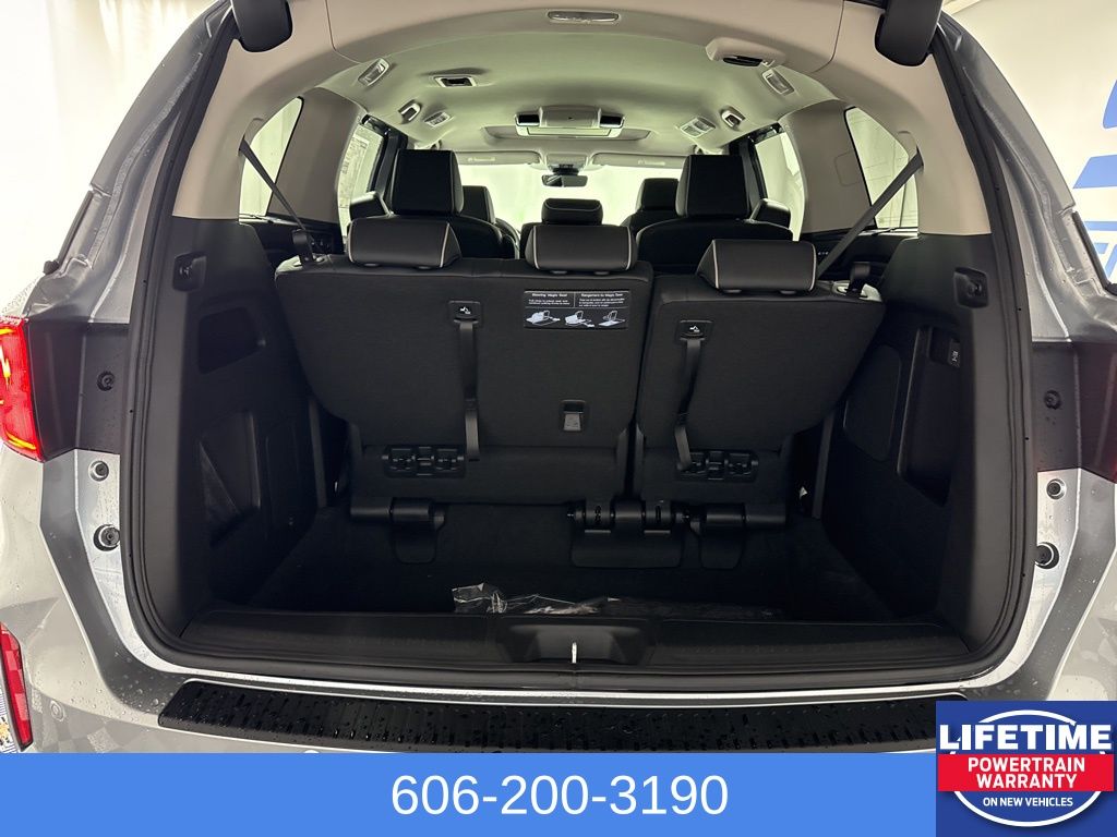 2026 Honda Odyssey Elite - Photo 10