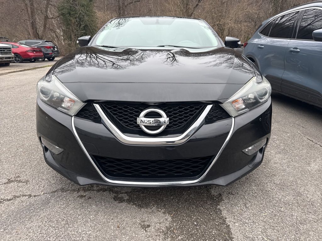 2018 Nissan Maxima SL photo 2
