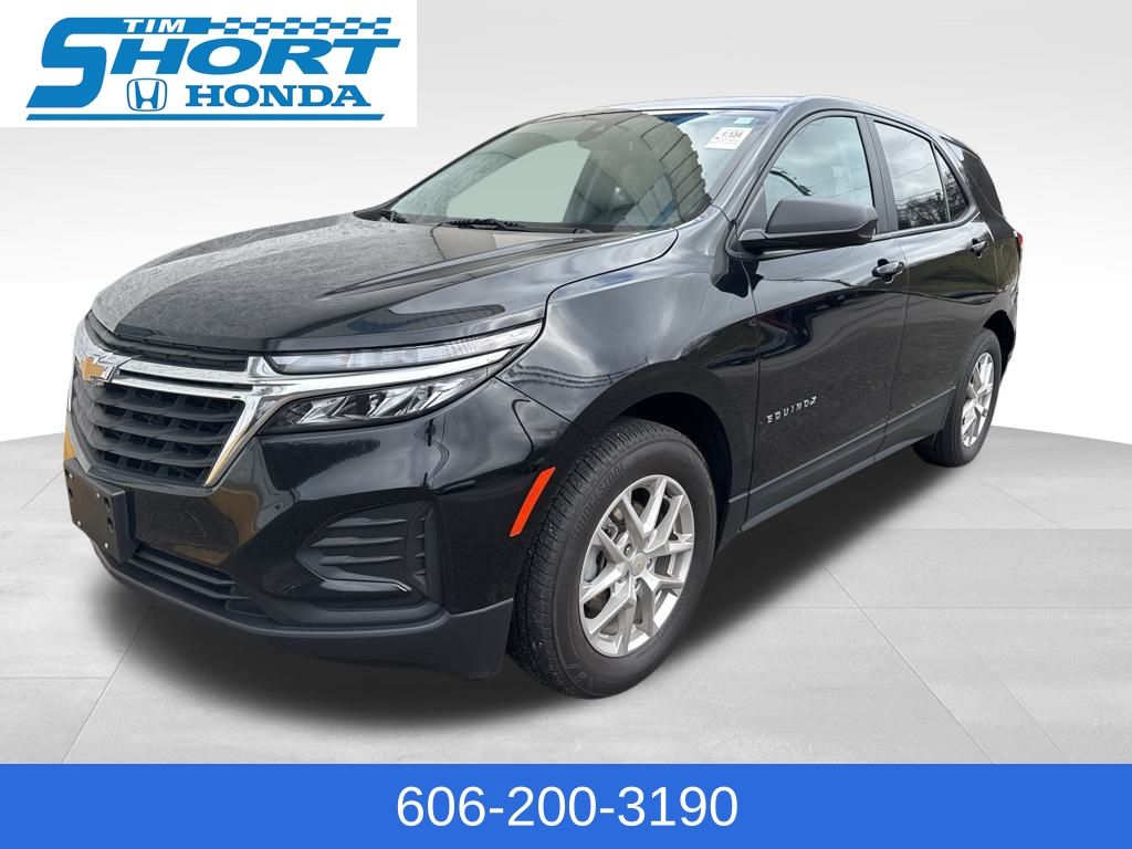 2024 Chevrolet Equinox LS photo 2