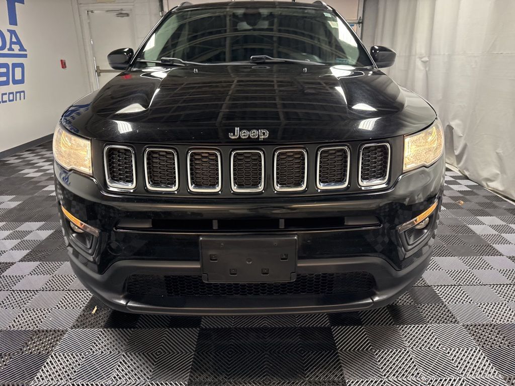 Used 2018 Jeep Compass Latitude with VIN 3C4NJDBB6JT493048 for sale in Ivel, KY