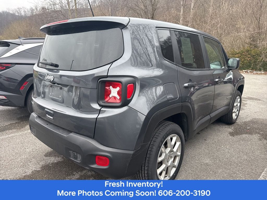 2023 Jeep Renegade Latitude Upland photo 4