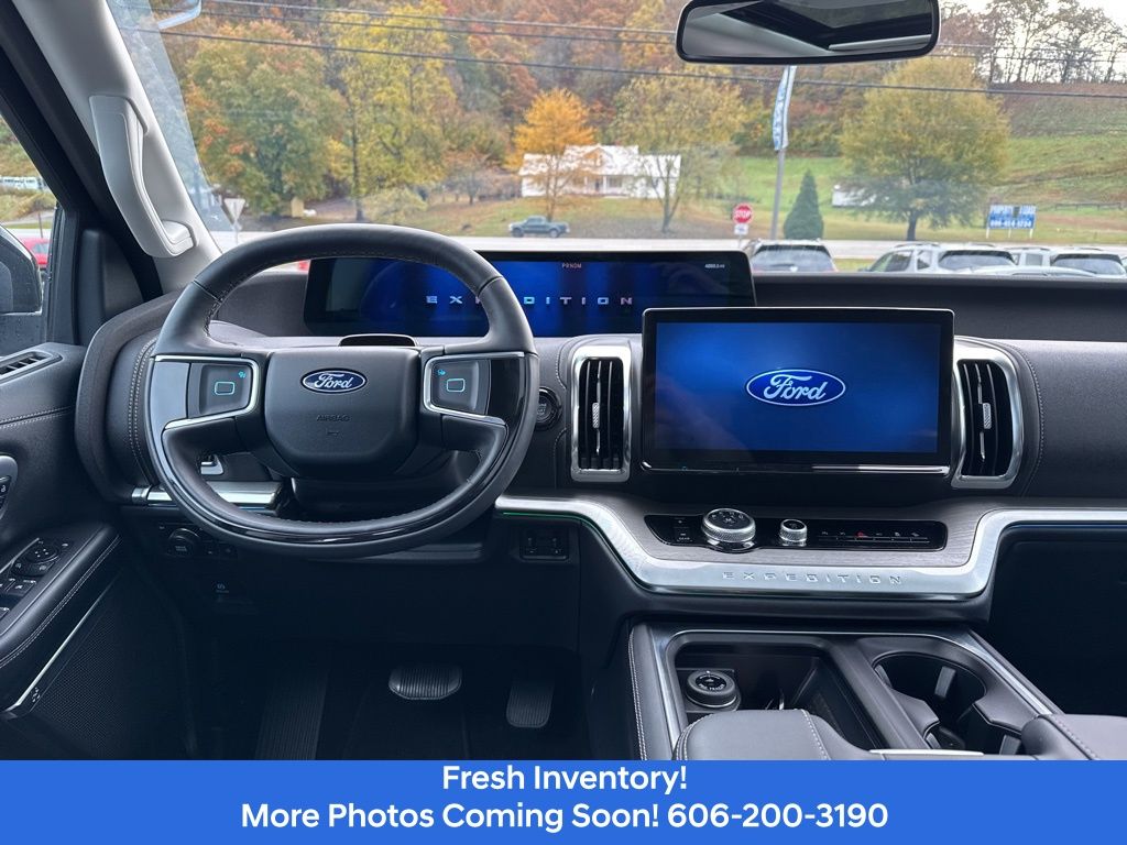2025 Ford Expedition Platinum - Photo 12