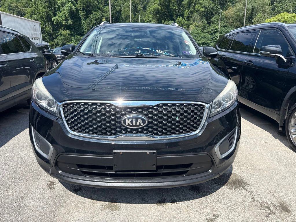 Used 2018 Kia Sorento LX with VIN 5XYPGDA35JG346132 for sale in Ivel, KY