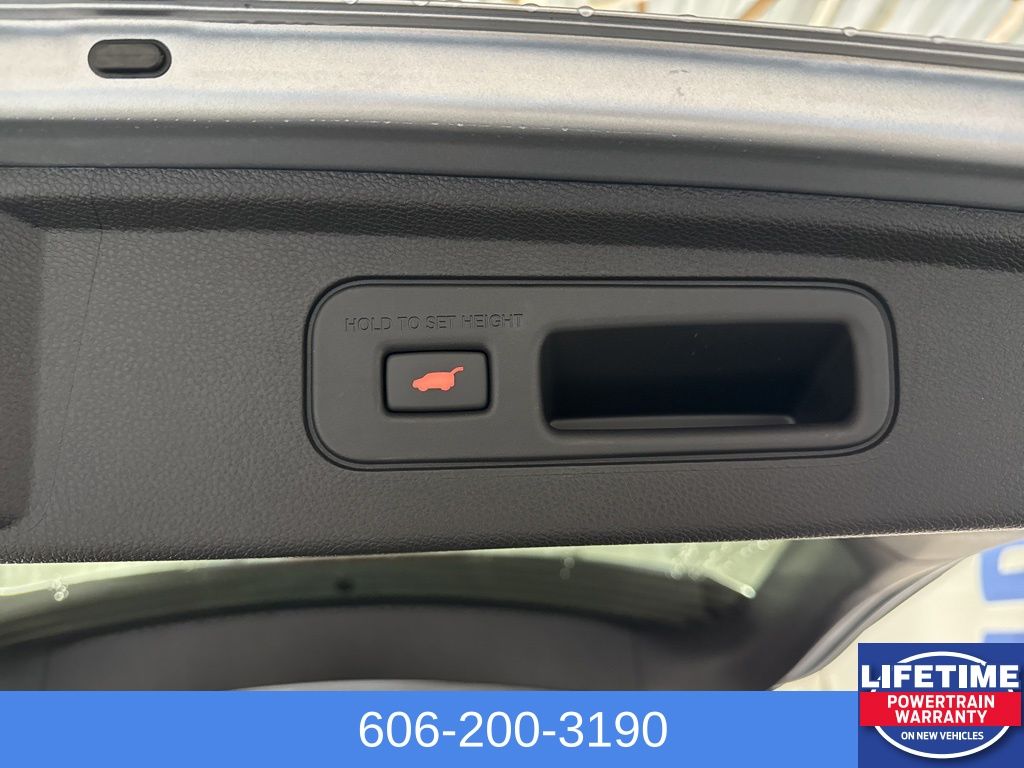 2026 Honda Odyssey Elite - Photo 12