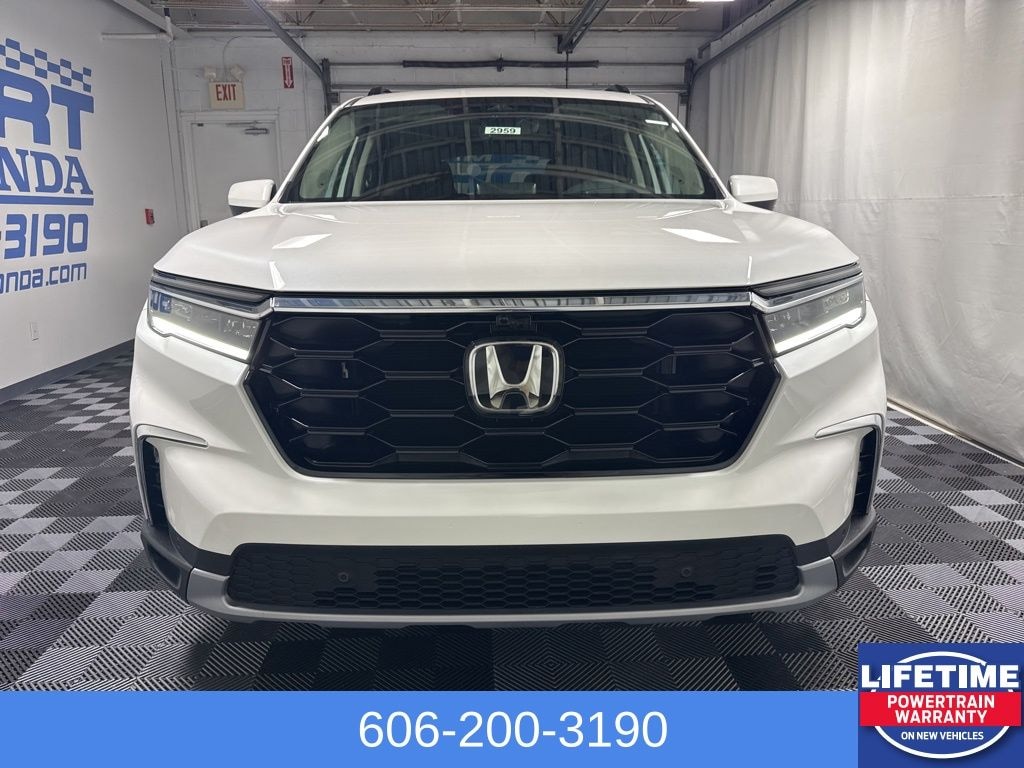 New 2025 Honda Pilot Elite SUV