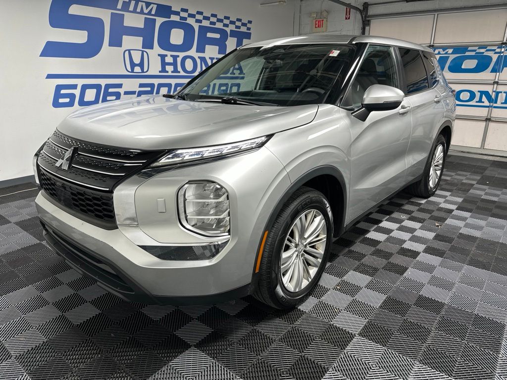 2022 Mitsubishi Outlander