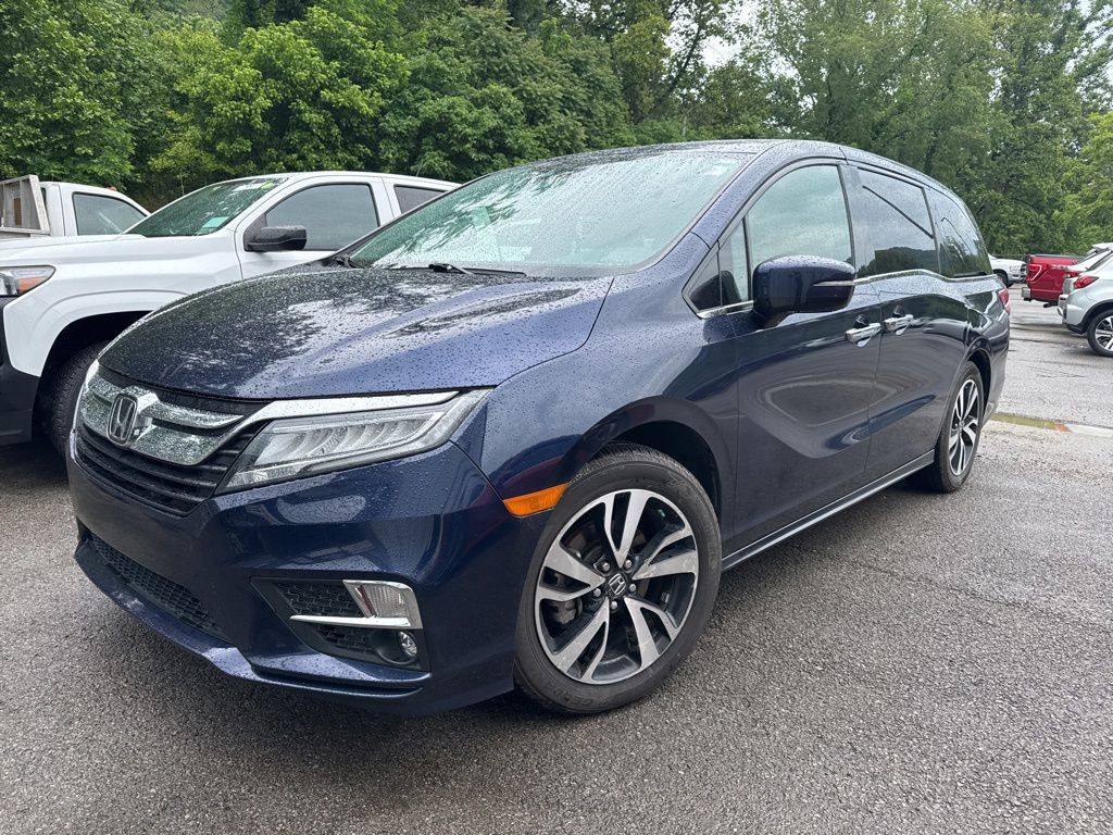 2018 Honda Odyssey Elite's photo