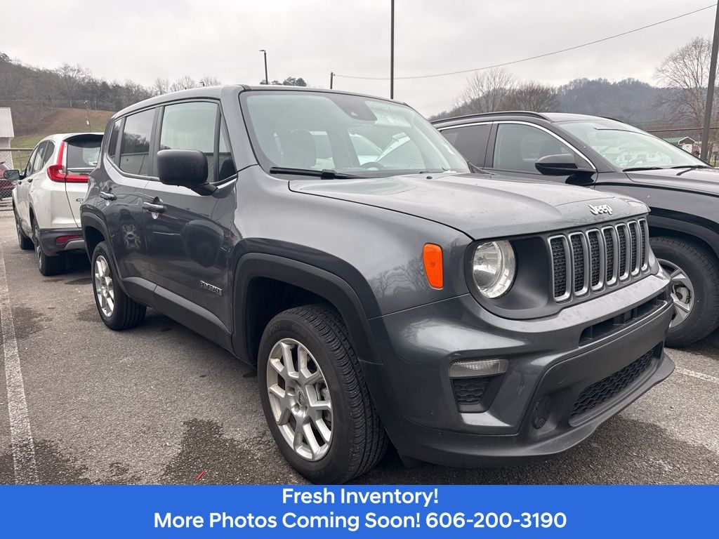 2023 Jeep Renegade Latitude Upland photo 3