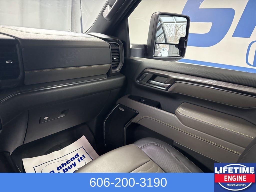 2024 Chevrolet Silverado 2500HD ZR2 - Photo 31