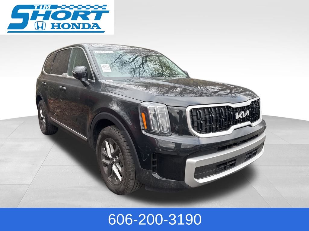 2023 Kia Telluride LX photo 4