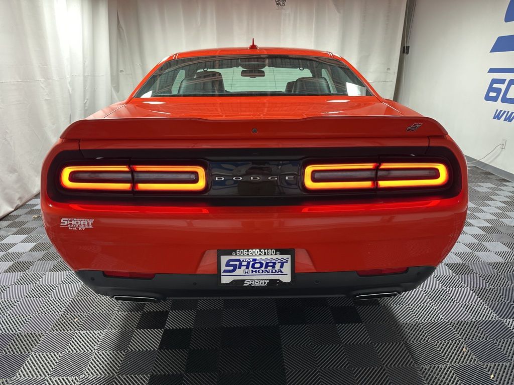 2018 Dodge Challenger GT photo 3