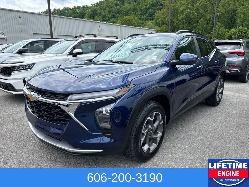2024 Chevrolet Trax LT's photo