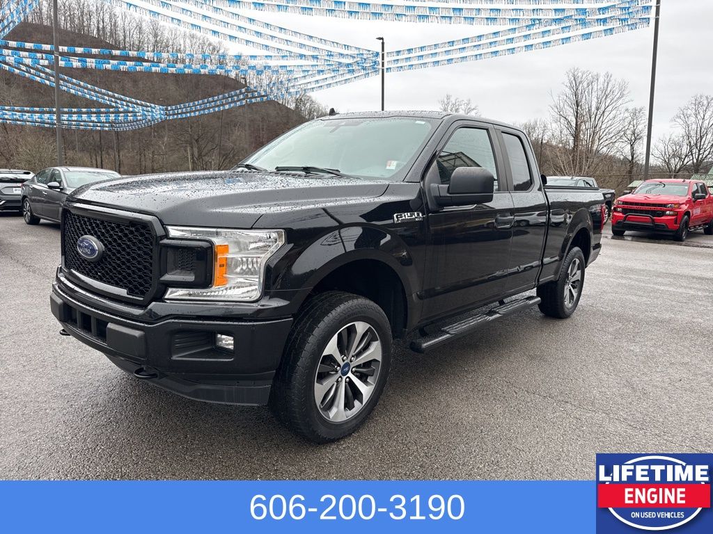 2020 Ford F-150 XL's photo