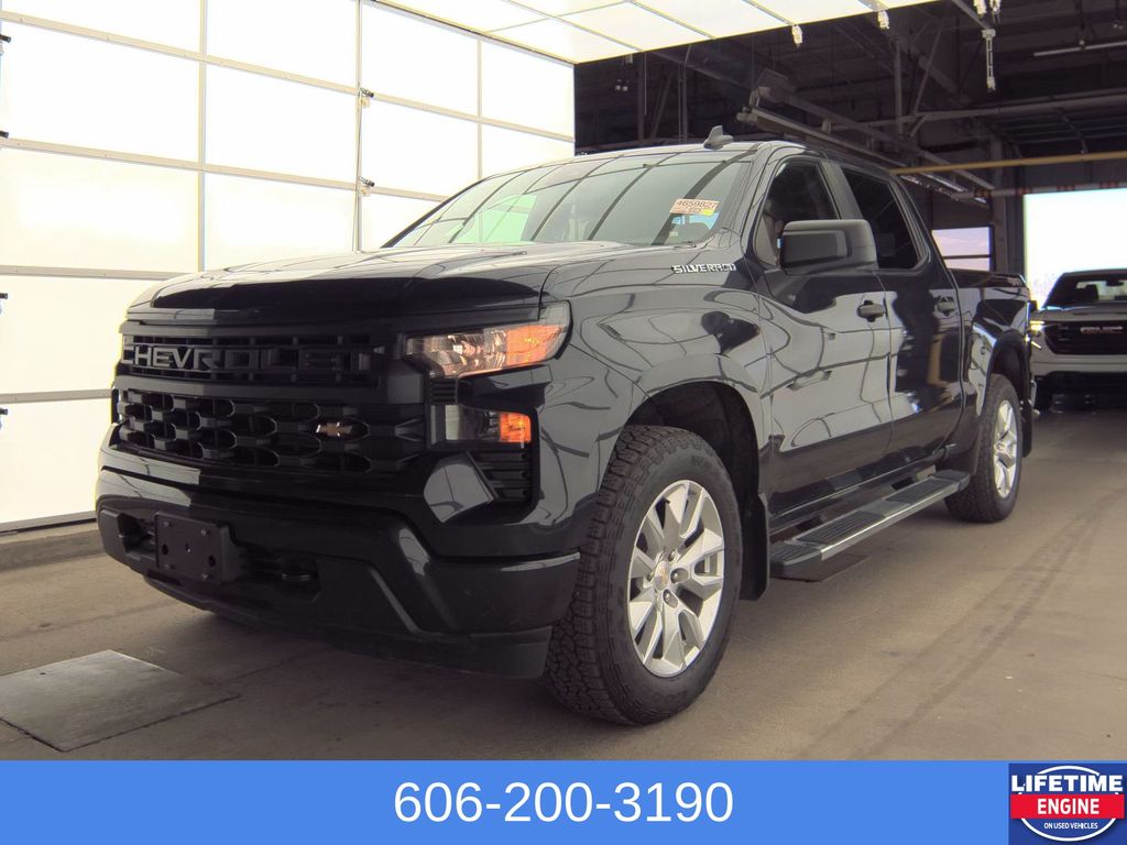 2023 Chevrolet Silverado 1500 Custom's photo