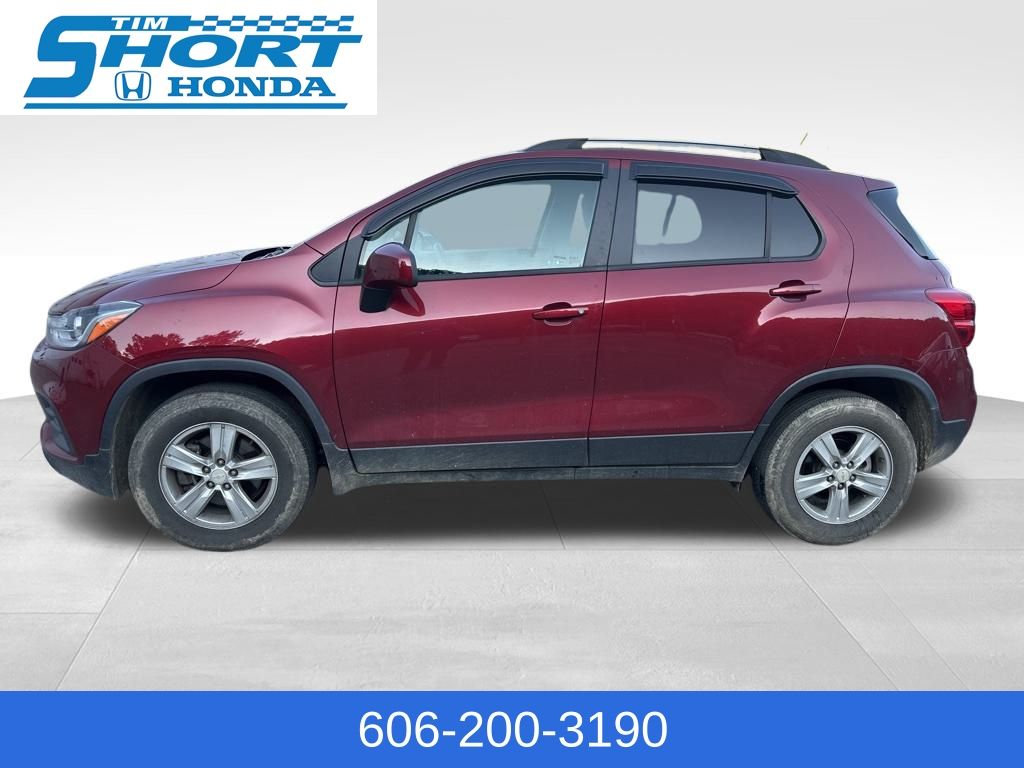 Used 2021 Chevrolet Trax LT with VIN KL7CJPSM1MB365376 for sale in Ivel, KY