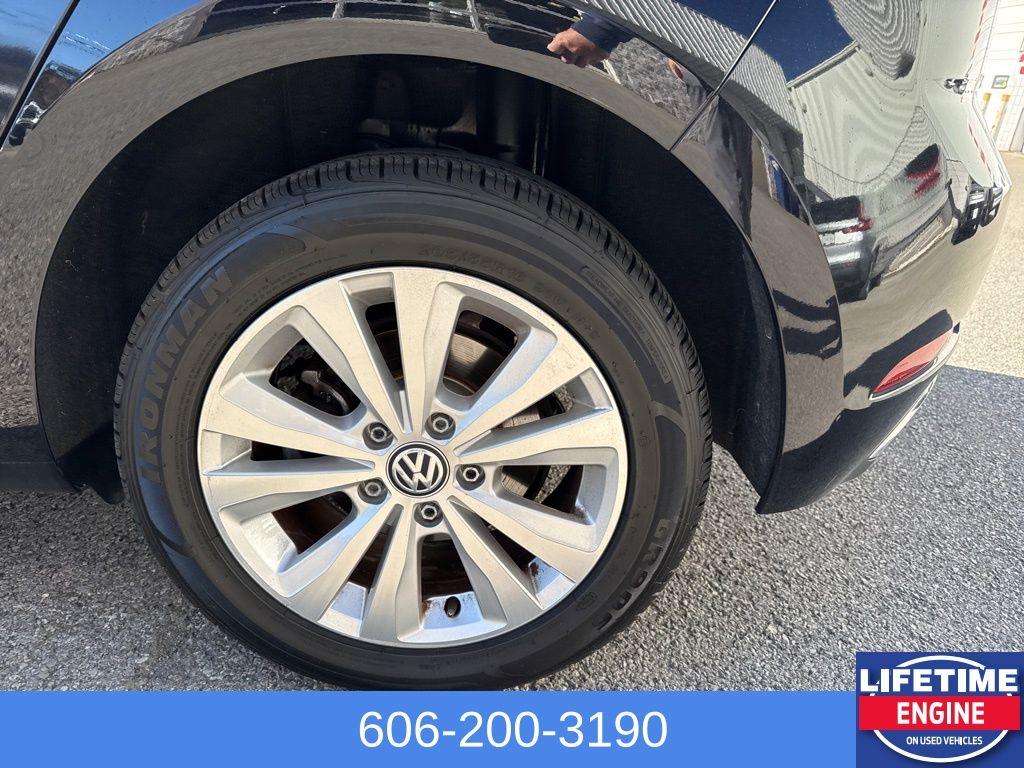 2021 Volkswagen Golf TSI - Photo 11
