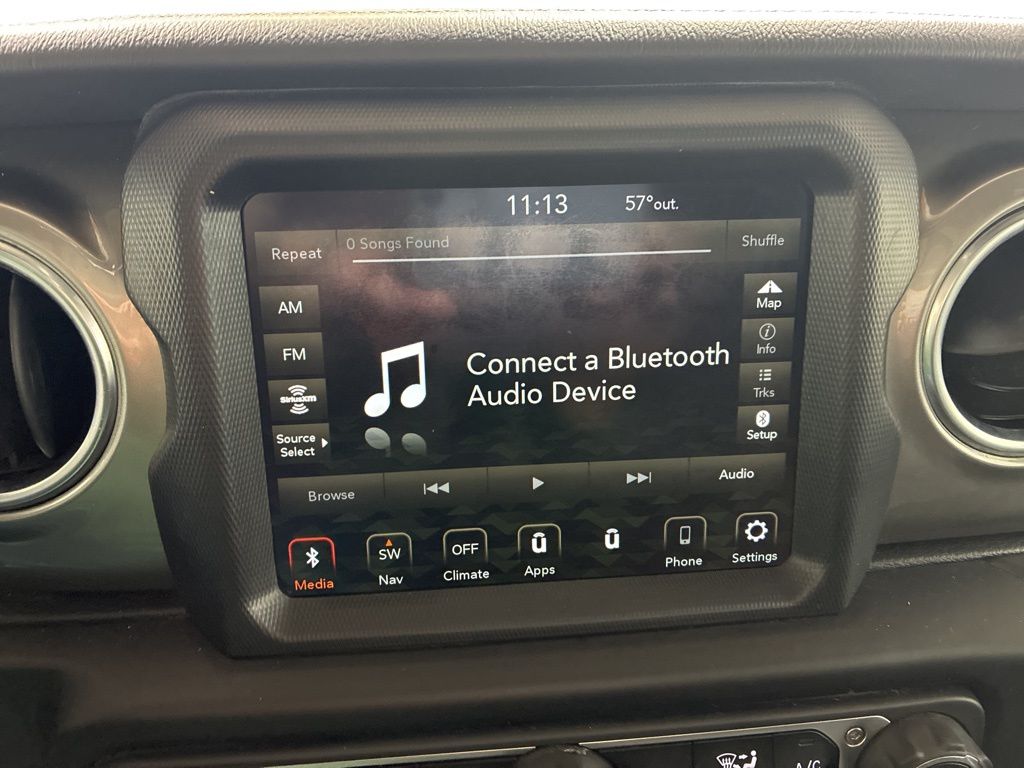 2020 Jeep Wrangler Unlimited Sahara - Photo 11