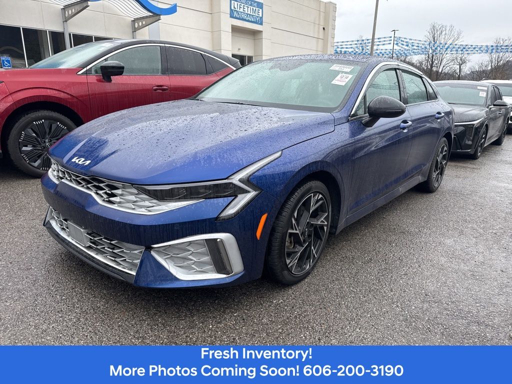 2025 Kia K5 GT-Line photo 2