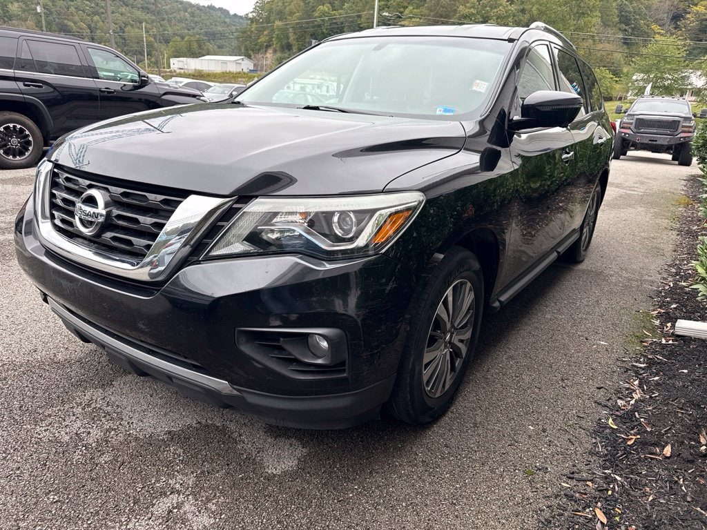 Used 2017 Nissan Pathfinder SL with VIN 5N1DR2MMXHC635510 for sale in Ivel, KY
