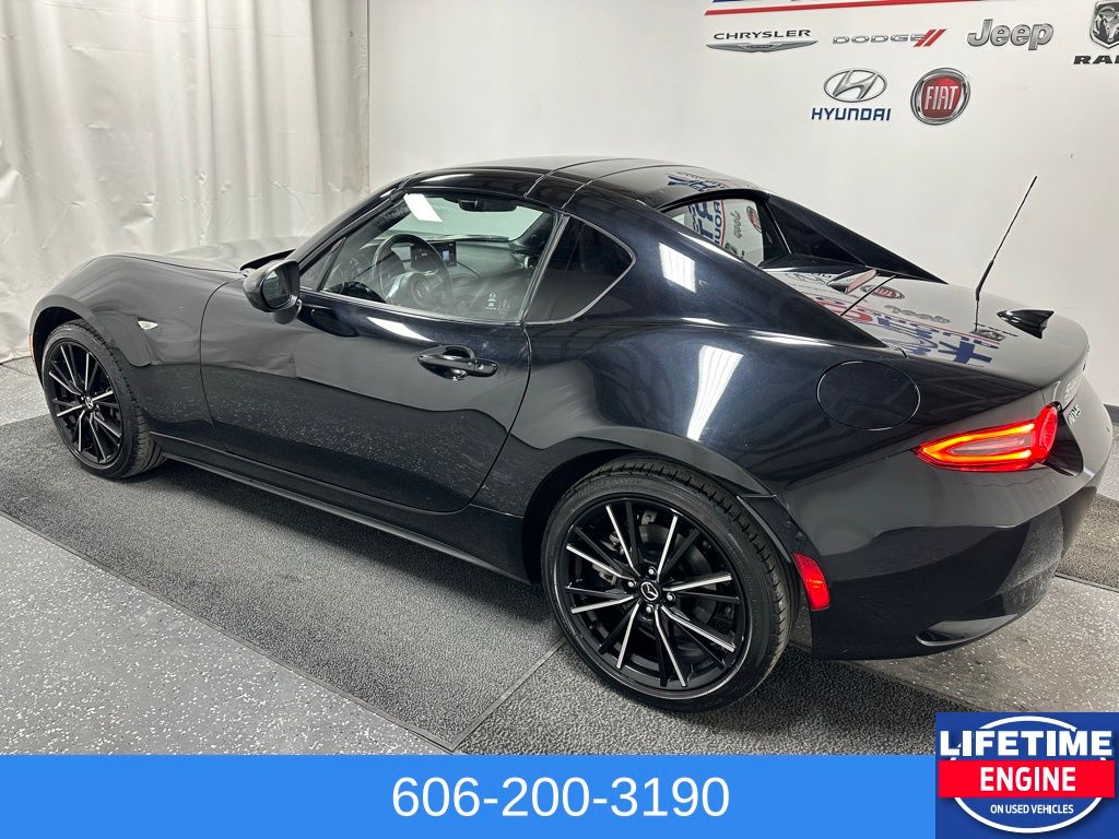 2024 Mazda MX-5 Miata Miata RF Grand Touring photo 2