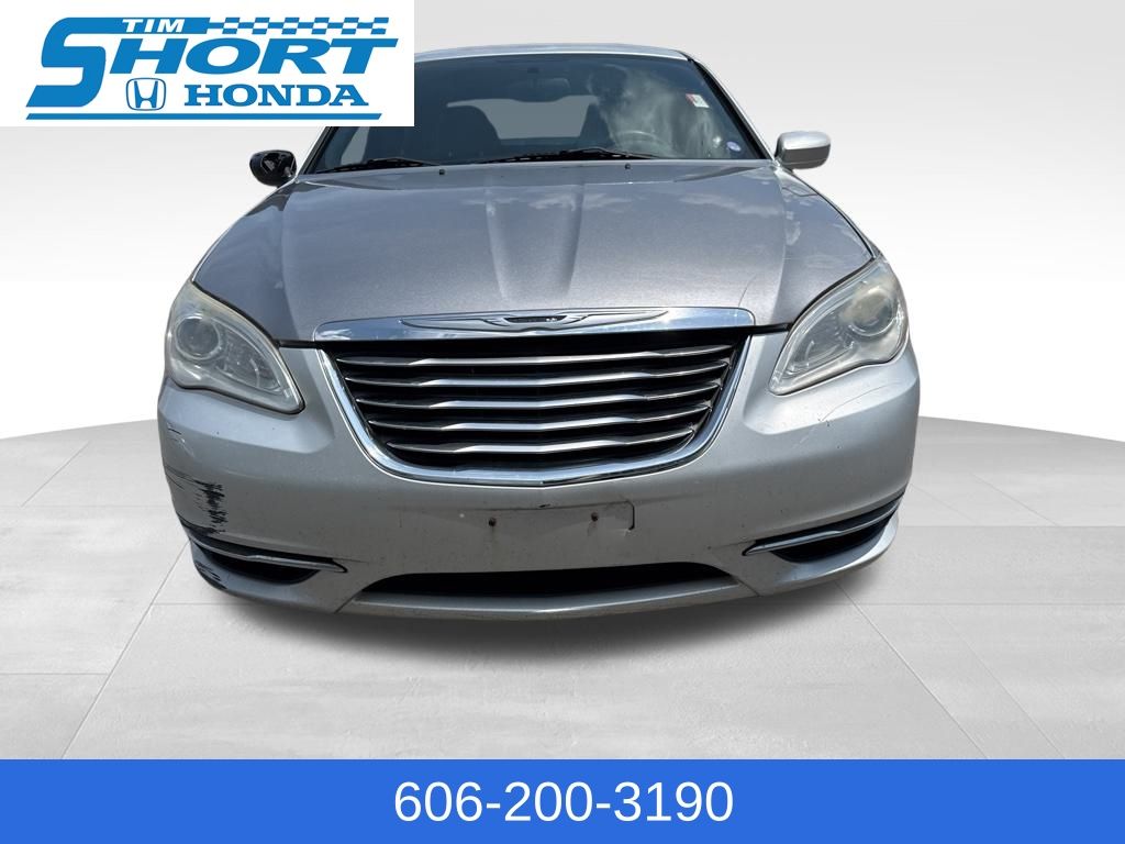 Used 2012 Chrysler 200 LX with VIN 1C3CCBAB5CN256582 for sale in Ivel, KY