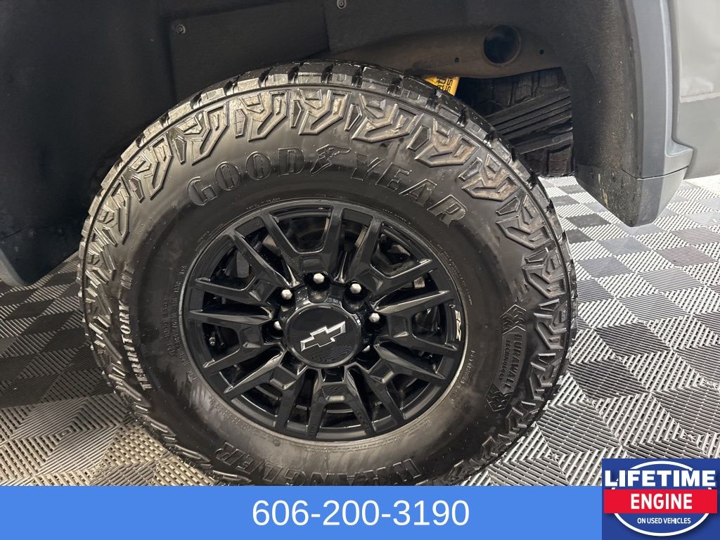 2024 Chevrolet Silverado 2500HD ZR2 - Photo 18