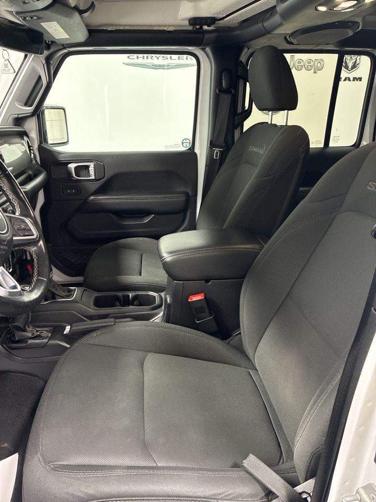 2020 Jeep Wrangler Unlimited Sahara - Photo 7