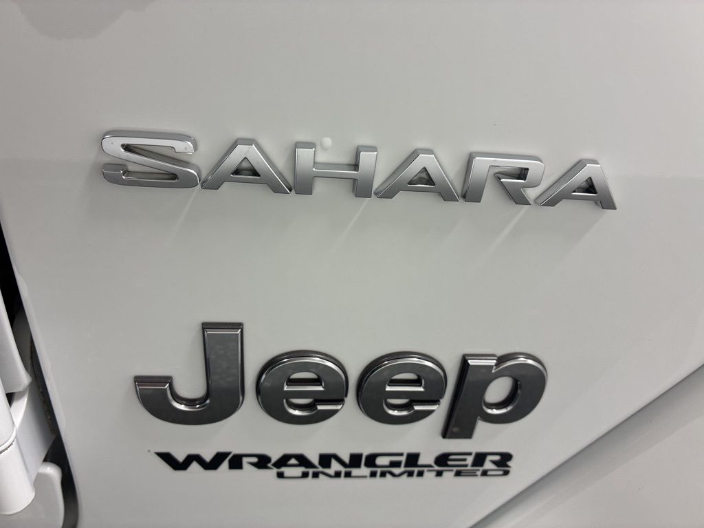 2020 Jeep Wrangler Unlimited Sahara - Photo 26