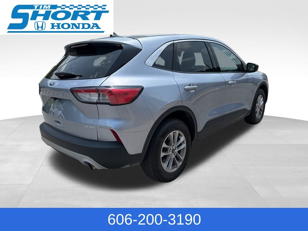 2022 Ford Escape SE photo 4