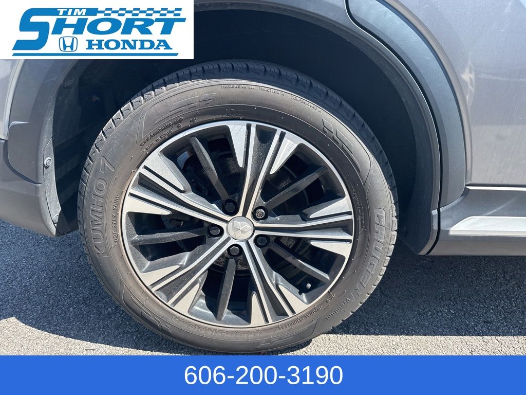 2019 Mitsubishi Eclipse Cross photo 3