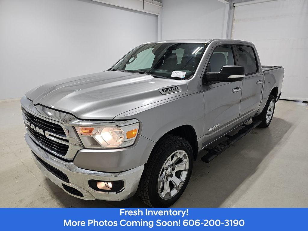 2019 RAM 1500 Big Horn/Lone Star 4x4 Crew Cab 5'7's photo