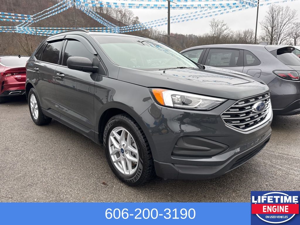2021 Ford Edge SE photo 3