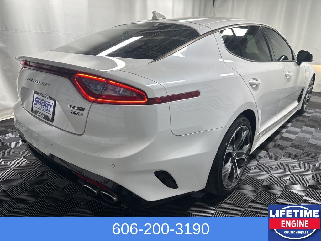 2020 Kia Stinger GT-Line photo 4
