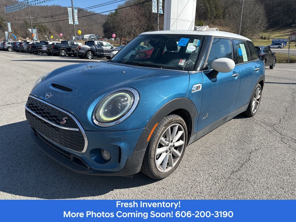 2022 MINI Clubman Cooper S ALL4's photo